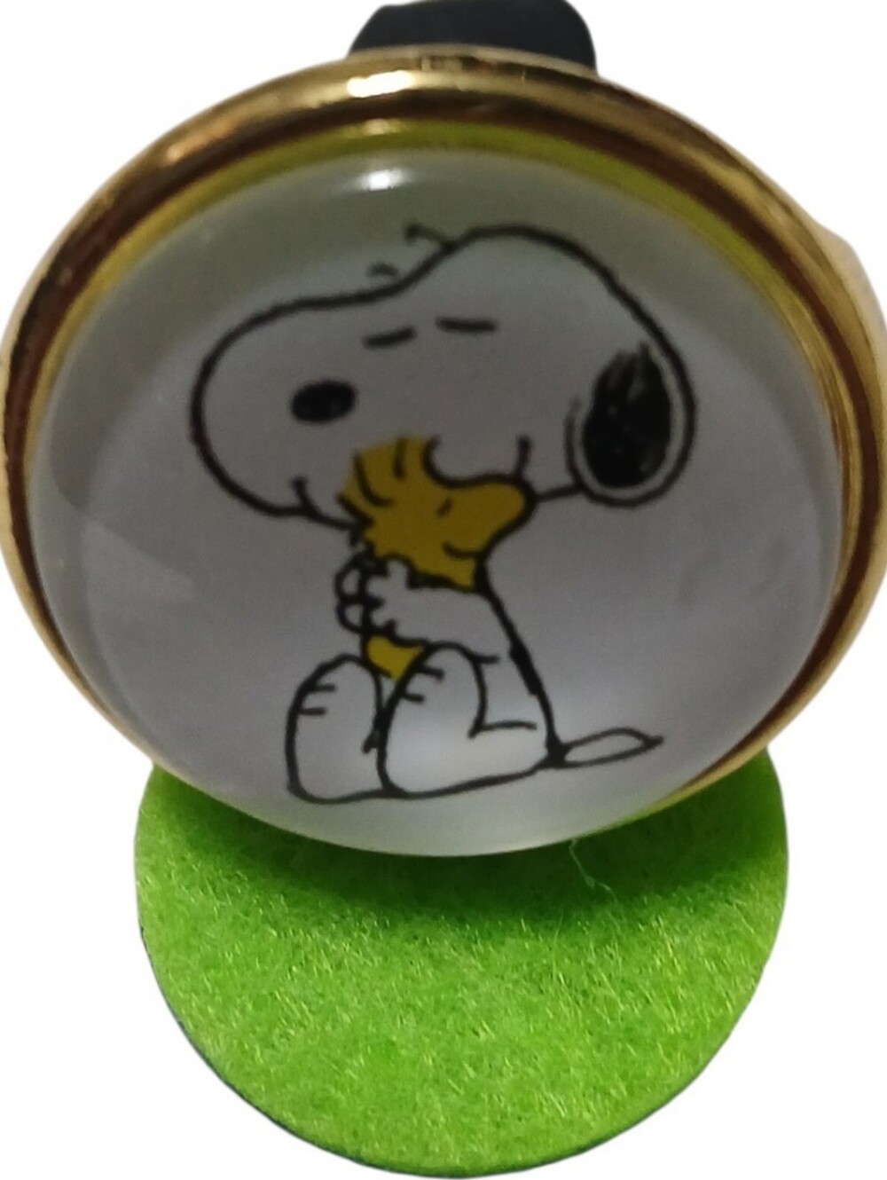Peanuts -Snoopy Hugging Woodstock,CAR Air Freshener, Clips to Air Vent, 3 Scents
